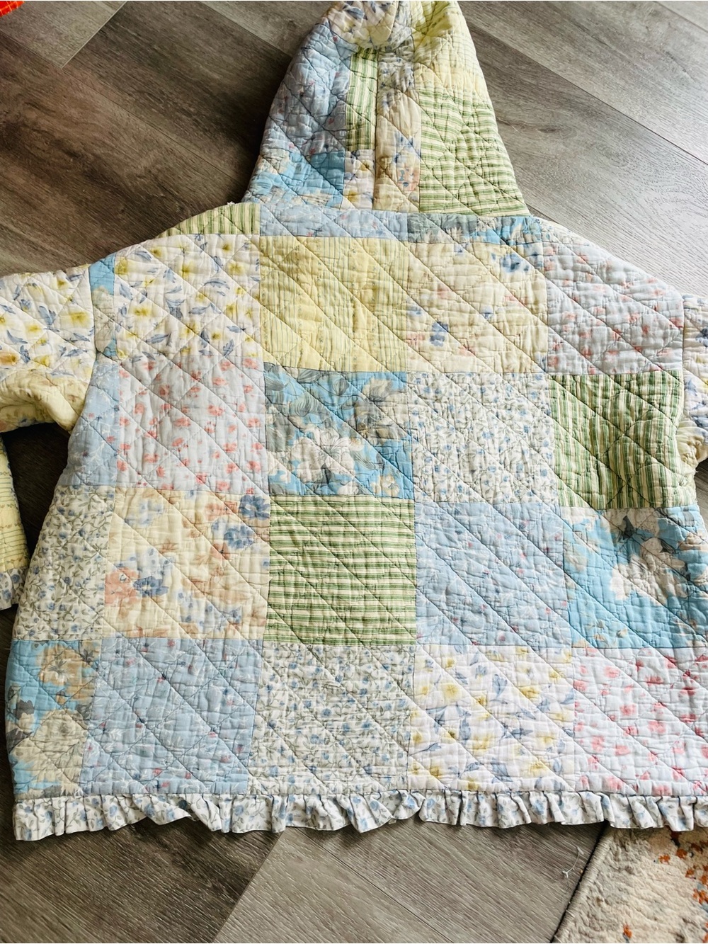 Handmade patchwork quilted jacket OS - Picture 7 of 9